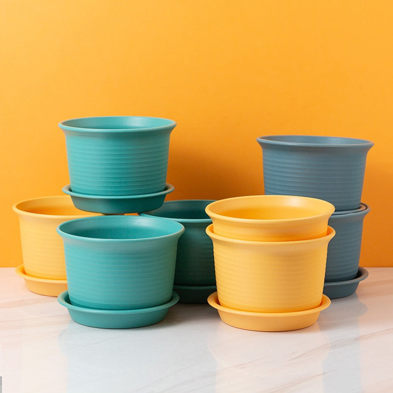 Locaupin Plastic Planter Flower Pots Multicolor Balcony Garden Plant Planter Baskets Fence Bucket Pots With Tray