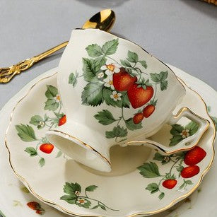 Locaupin Ceramic Tea Pot, Coffee Pot, European Ceramic Vintage Teapot with Gold Edge Strawberry Cute Design,Good Gift