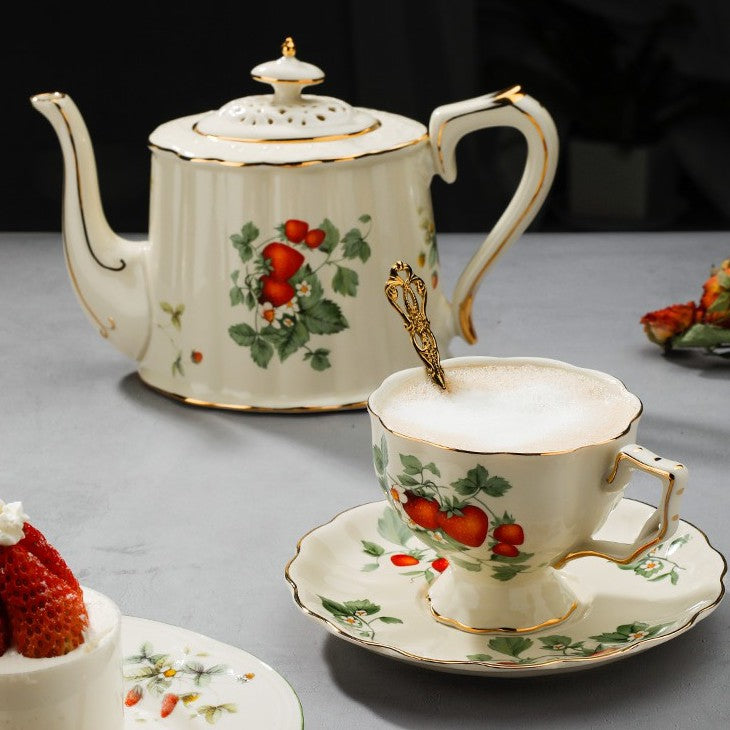 Locaupin Ceramic Tea Pot, Coffee Pot, European Ceramic Vintage Teapot with Gold Edge Strawberry Cute Design,Good Gift