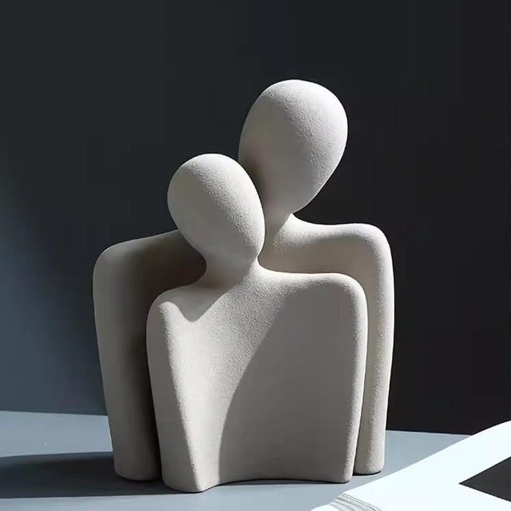 Locaupin Hugging Couple Statues Ceramic Lover Figurine Characters Coffee Table Decor (White)