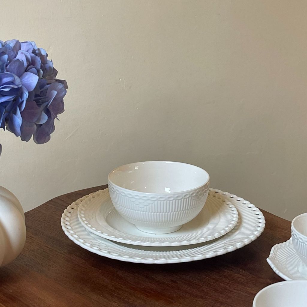 Locaupin Pure White Ceramic Dinnerware, Round Serving Bowls, Tableware for Steak, Salad Pasta Bowls Dinner Sets
