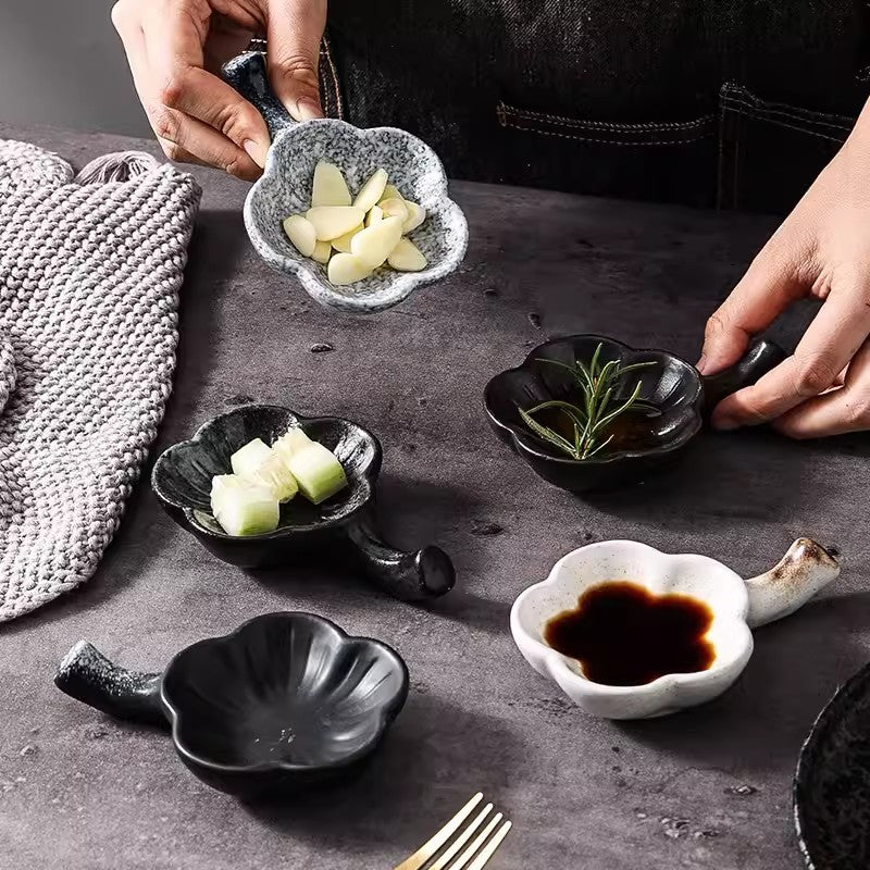 Locaupin Ceramic Sauce Dishes & Ketchup Side Dish Tableware Condiment Relish Plate Seasoning Dishes