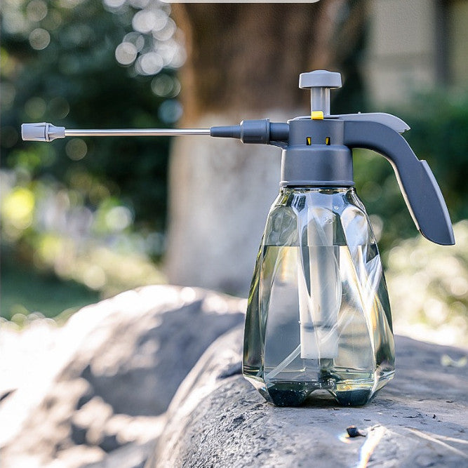 Locaupin 1.8L Hand Pressure Garden Sprayer, Air Pressure Plastic Spray Bottle for Plant Flower, Pump Pressure Sprayer