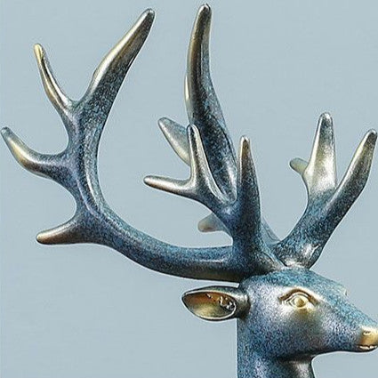 Locaupin Deer Statue Figurine New Year Home Decor Crafts Creative Office Livingroom Ornament Decorative Gift