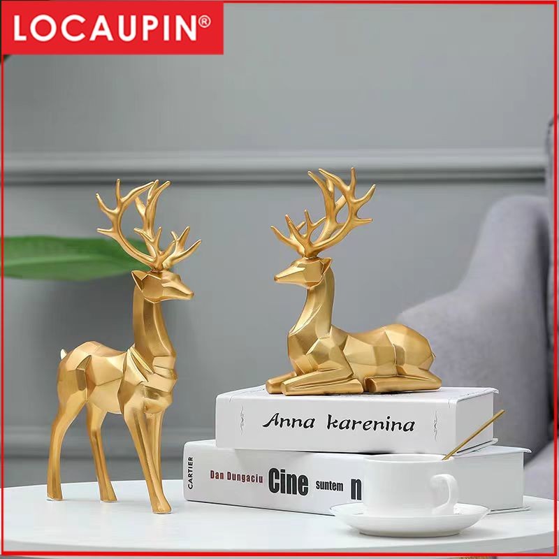 Locaupin Deer Statue Figurine New Year Home Decor Crafts Creative Office Livingroom Ornament Decorative Gift