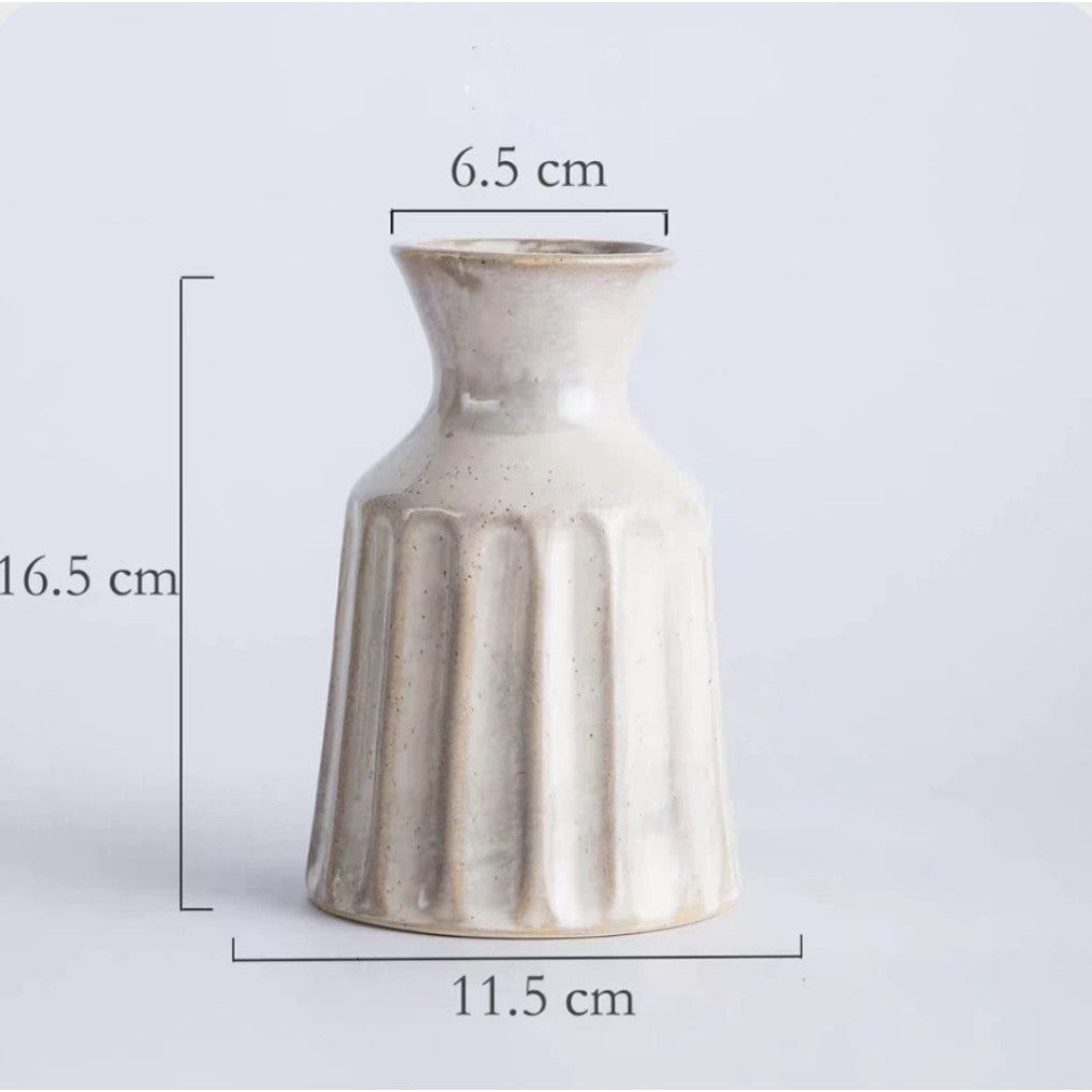 Locaupin White Ceramic Vase Modern Home Decor,Matte Pampas Flower Vases,Farmhouse Decor Living Room Decor