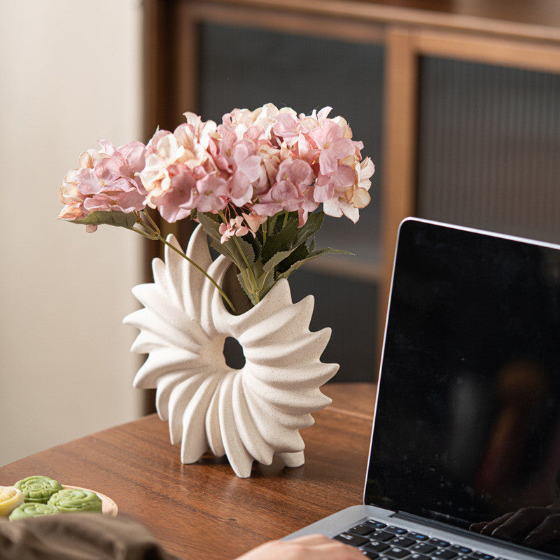 Locaupin White Ceramic Vase Modern Home Decor,Matte Pampas Flower Vases,Farmhouse Decor Living Room Decor