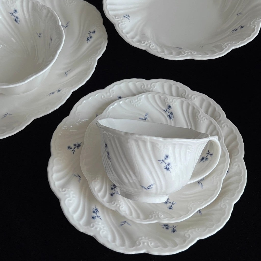 Locaupin Pure White Ceramic Dinnerware, Round Serving Bowls, Tableware for Steak, Salad Pasta Bowls Dinner Sets